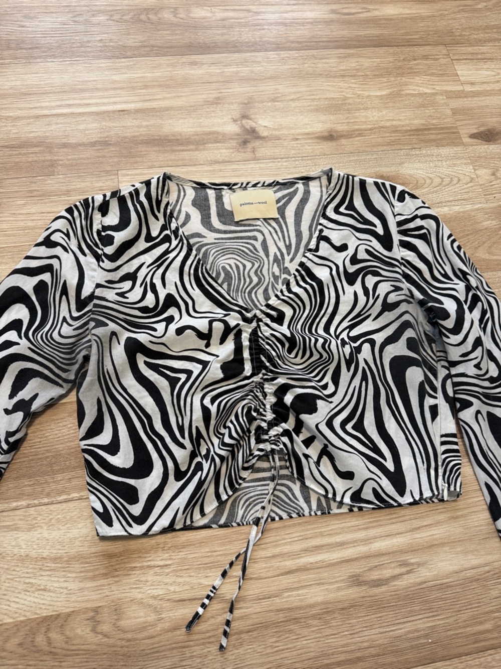 *READ-FLAWS* Paloma Wool Lera Psychedelic Zebra Black & White Swirl Crop Top - Picture 12 of 15